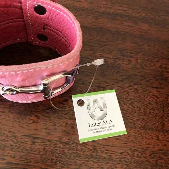 Snaffle Bit Leather Cuff Bracelet - Picture 3 of 4